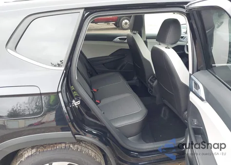 2025 Volkswagen Taos 1.5T Se z USA, uszkodzony, nr VIN 3VVVC7B24SM086578